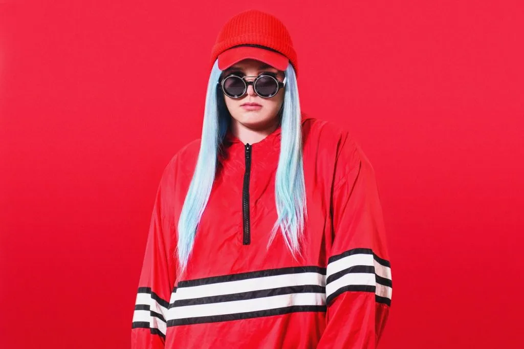 Tones And I_Easy-Resize.com