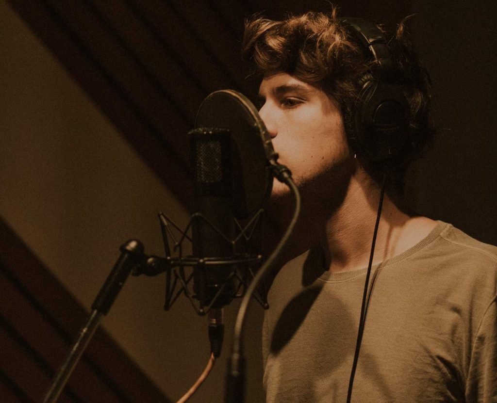 Murilo Bispo - Divulgação14_Easy-Resize.com