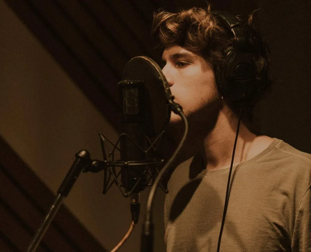 Murilo Bispo - Divulgação14_Easy-Resize.com