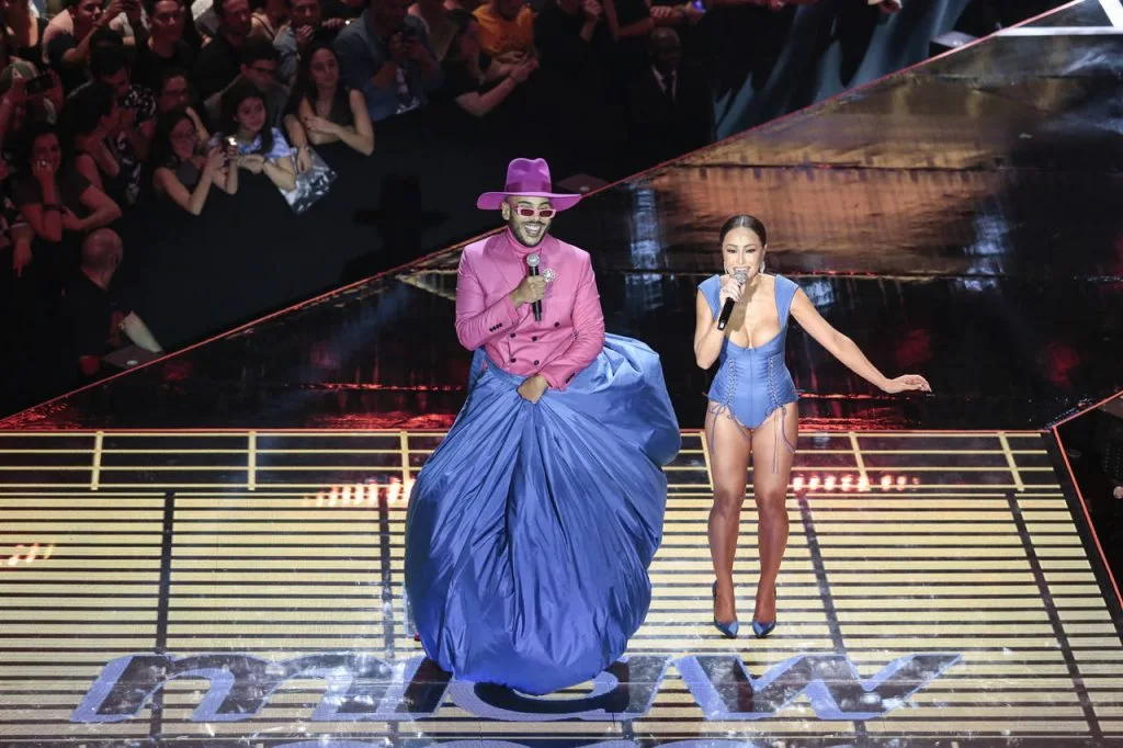 Hugo Gloss e Sabrina Sato_Easy-Resize.com