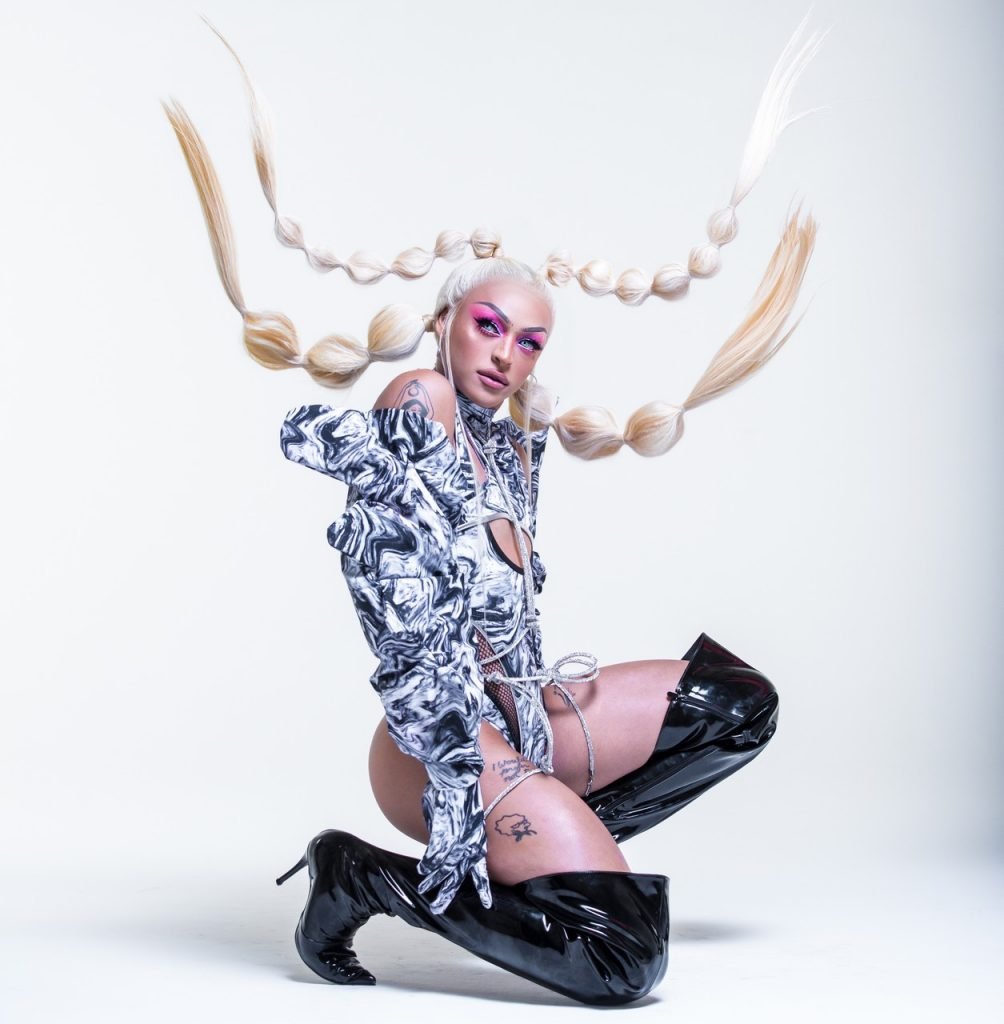 Pabllo Vittar Crédito Ernna Cost