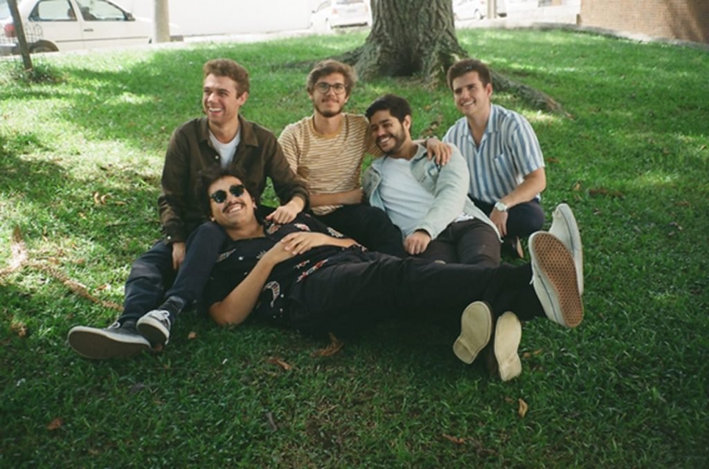 Jovem Dionísio_Easy-Resize.com