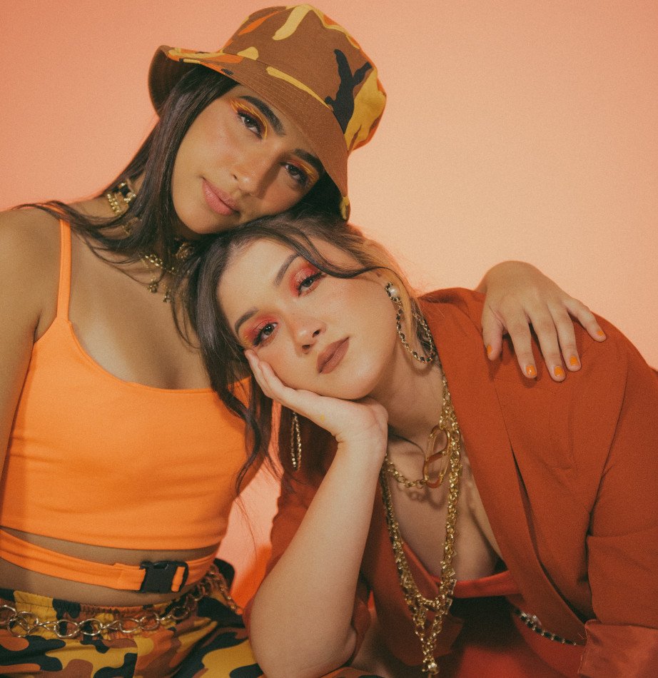 Julia Joia lança Alta Combustão em parceria com Cammie