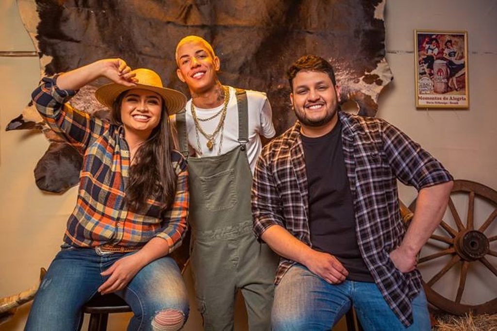 Mc Don Juan e Luíza & Maurílio_Easy-Resize.com