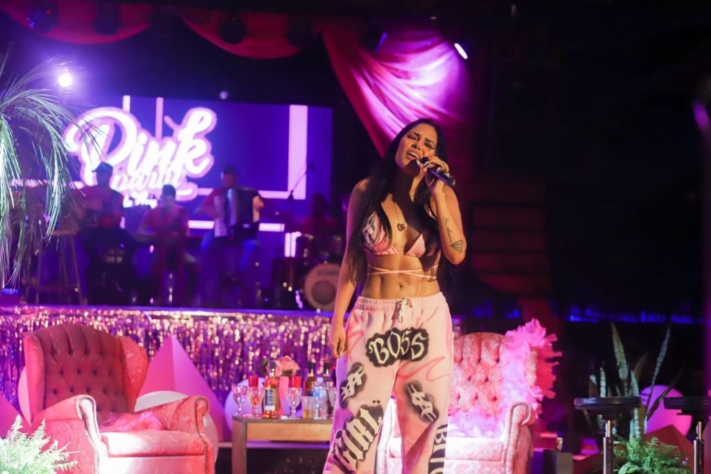 3B49F62D-6BCC-4171-976B-E56D7032140F