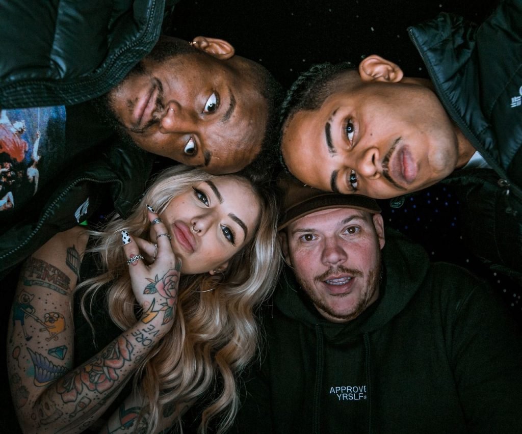 Carol Csan_Easy-Resize.com