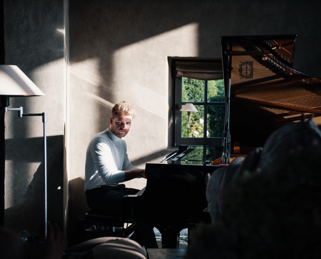 Clément Leroux_Easy-Resize.com