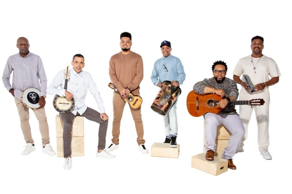 Grupo Revelação nova 1_Easy-Resize.com