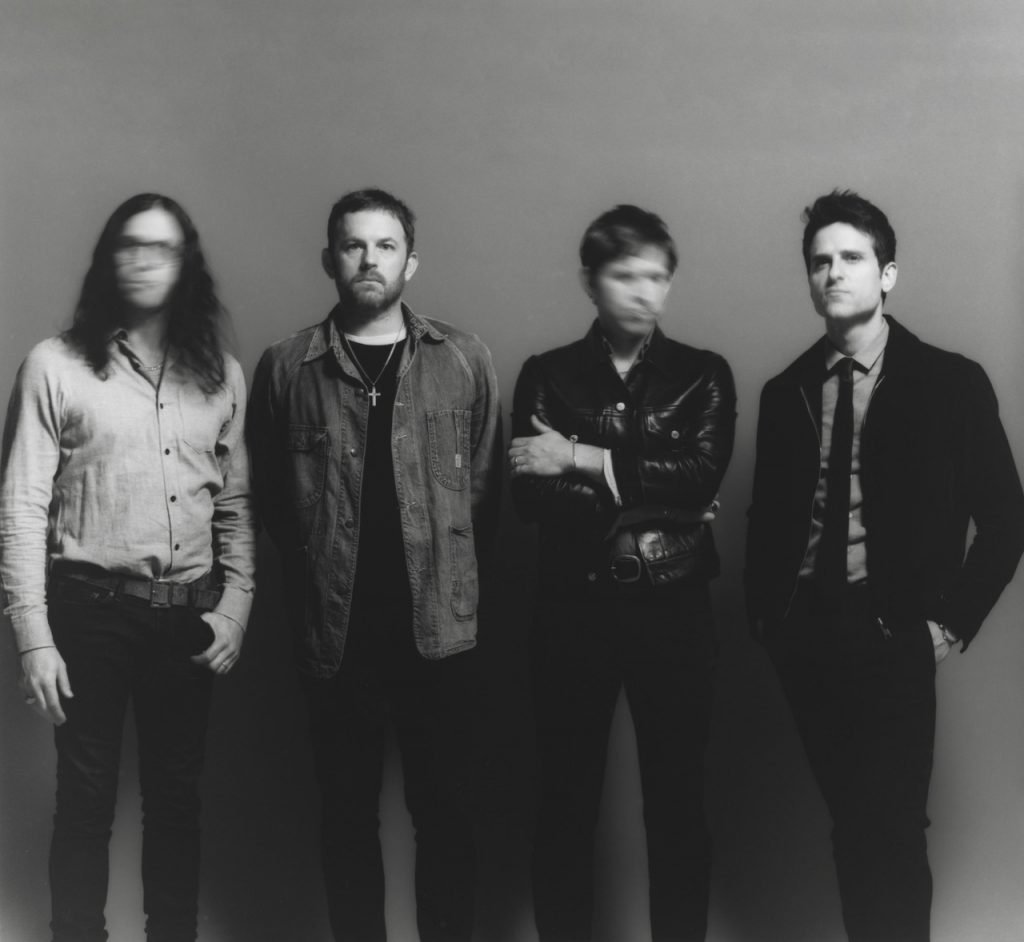 kings of leon_Easy-Resize.com