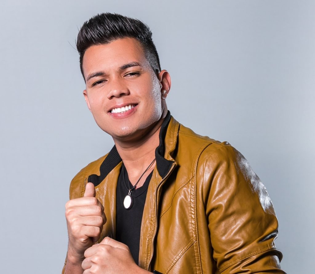 vitor fernandes_Easy-Resize.com