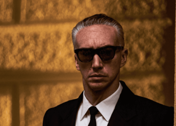 Além da velocidade: A jornada biográfica de "Ferrari" chega aos cinemas