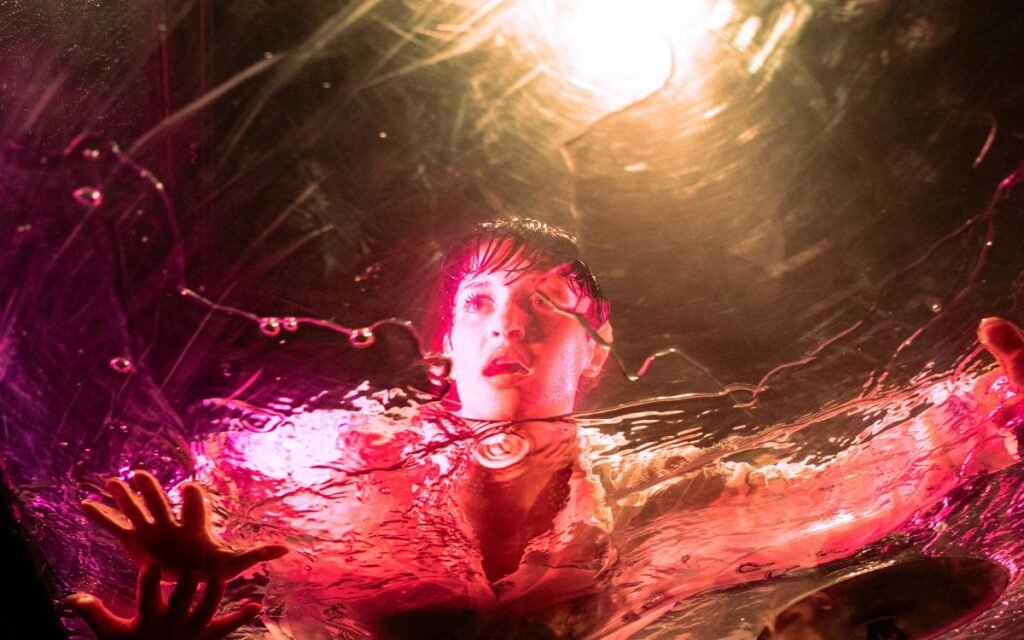 Fuerza Bruta estreia em São Paulo com ingressos esgotados