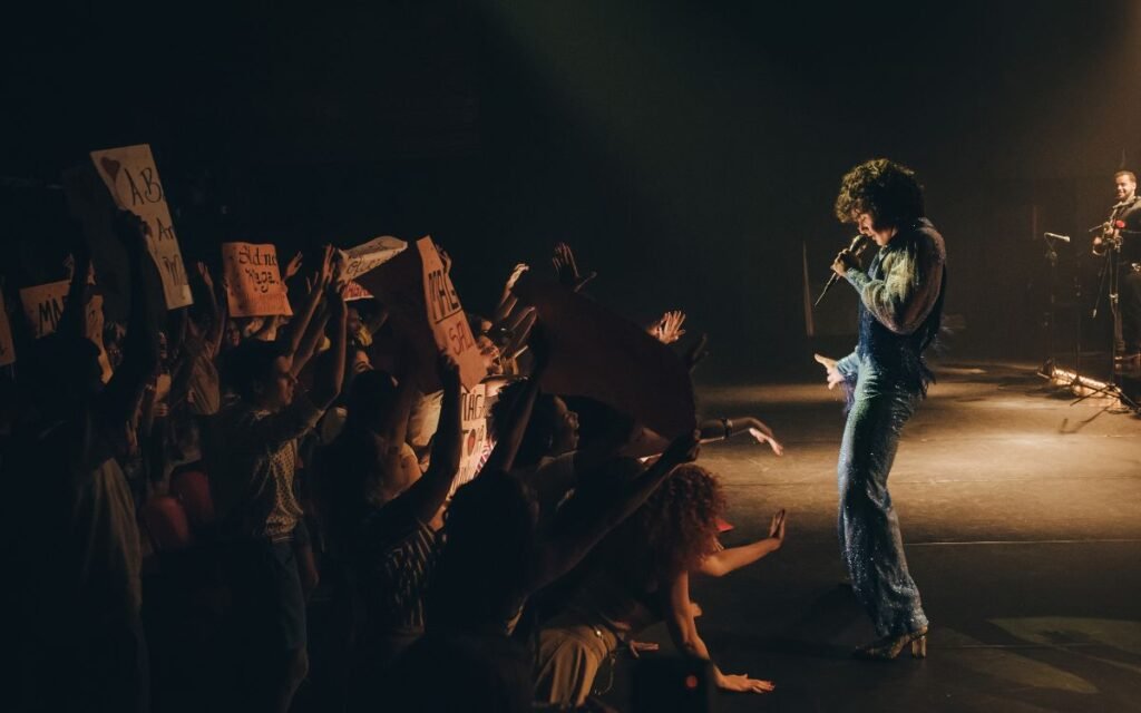 “Meu Sangue Ferve Por Você” filme sobre Sidney Magal chega aos cinemas hoje