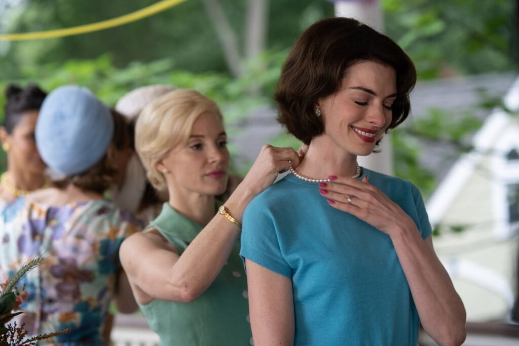 Instinto materno: Anne Hathaway e Jessica Chastain contracenam em suspense sufocante 