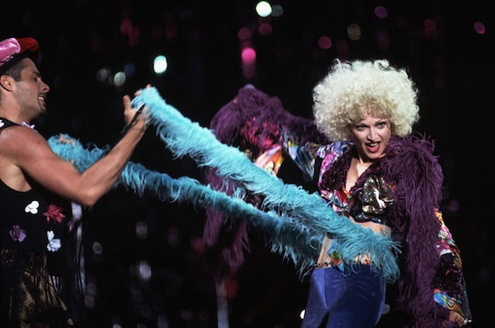 Especial Madonna: " The Girlie Show Tour " a turnê mais ousada da diva pop
