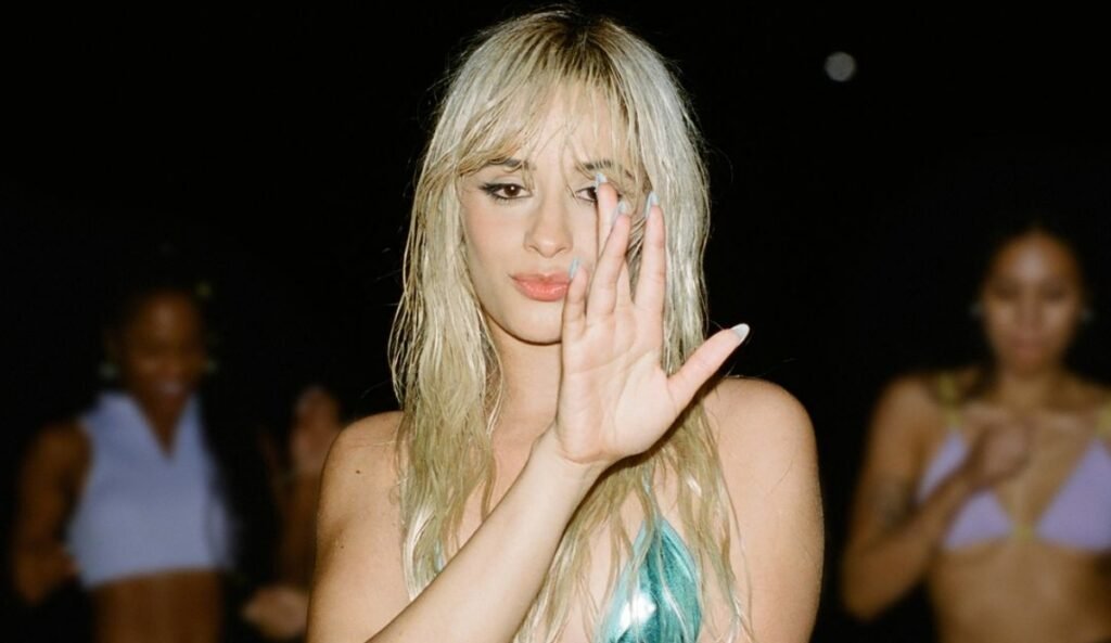 Camila Cabello reforça parcerias em novo álbum, "C,XOXO"