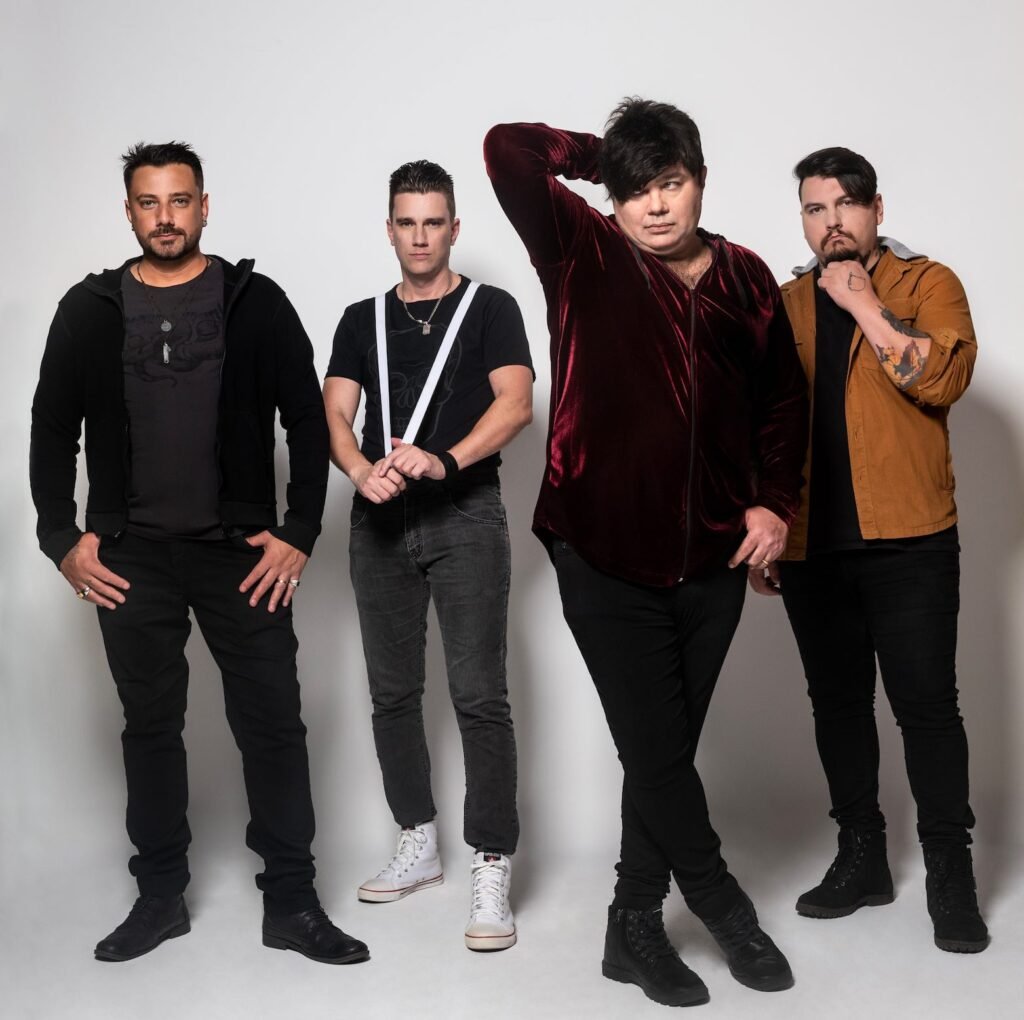 Banda Cogumelo Plutão se apresenta com a "Tour 25 Anos" nesta sexta-feira em Novo Hamburgo (RS)