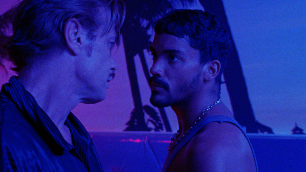 "Motel Destino" explora a violência e os amores proibidos