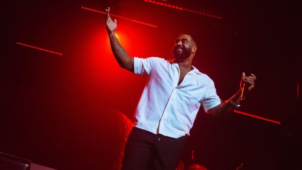 Plateia se rende à magia de "Fetiche" em show memorável de Baco Exu do Blues | Foto: Ygor Monroe