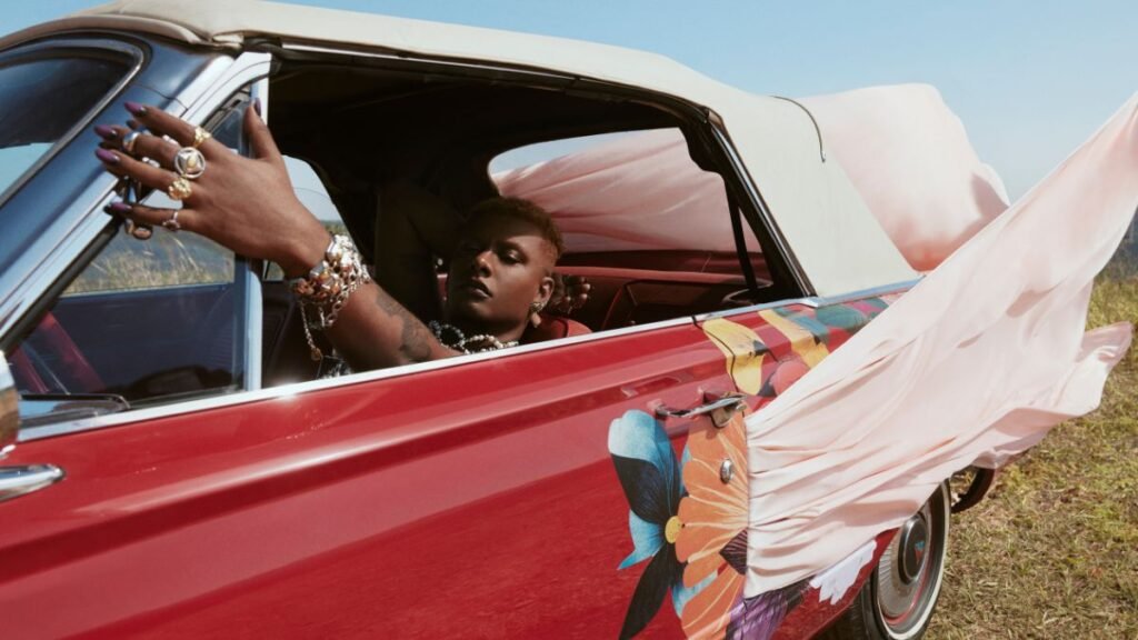 "Caju": Liniker alcança o topo, quebra recordes e encanta o mundo