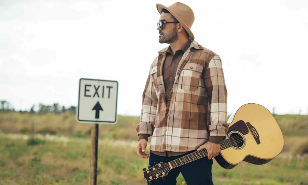 Xande, do Macucos, apresenta “Ela Me Faz Tão Bem” como novo single