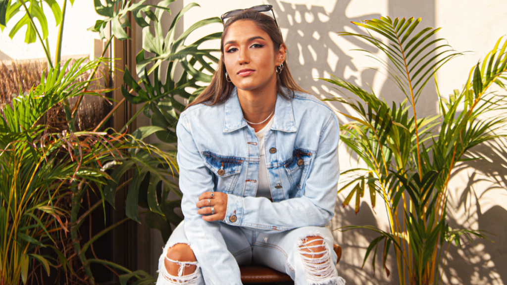 Carol Lemke compartilha "Ontem", que traz mensagem sobre términos