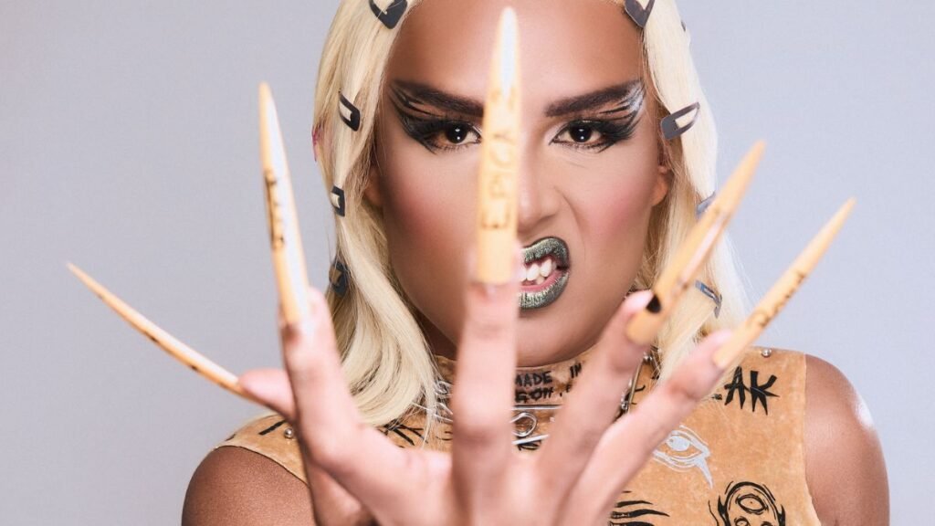 Danny Bond lança álbum que traz todas as suas influências na música