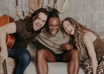 Mar Aberto e Pelé MilFlows lançam "Maracanã"