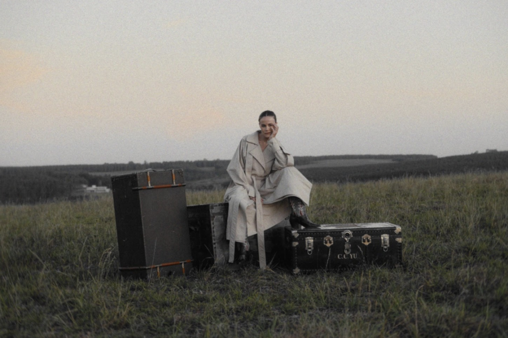 Marina Gold reflete sobre tempo e superação no novo single autoral "Tempo Voa" | Foto: Reprodução