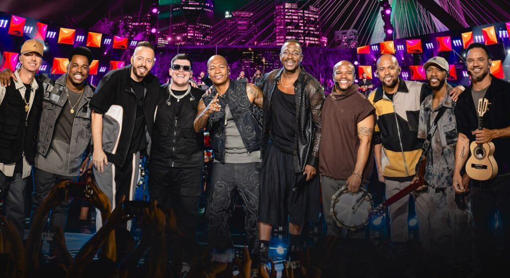 Turma do Pagode faz show de lançamento da turnê do álbum "Mixturadin 3" na Vibra São Paulo