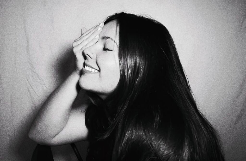 “Sailor Song” de Gigi Perez, entra no Top 200 do Spotify Brasil