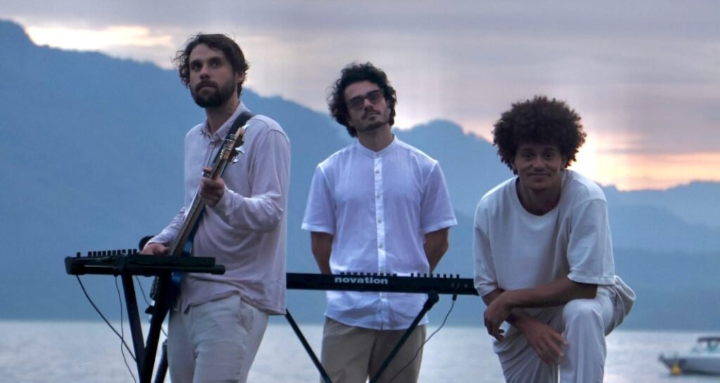 DOT, Evokings e Nairo divulgam "Chuva de Verão" | Foto: Juliana Colinas