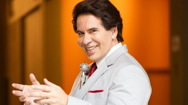 "Silvio Santos Vem Aí": veja a primeira imagem de Leandro Hassum em filme sobre apresentador | Foto: Fernando Pastorelli