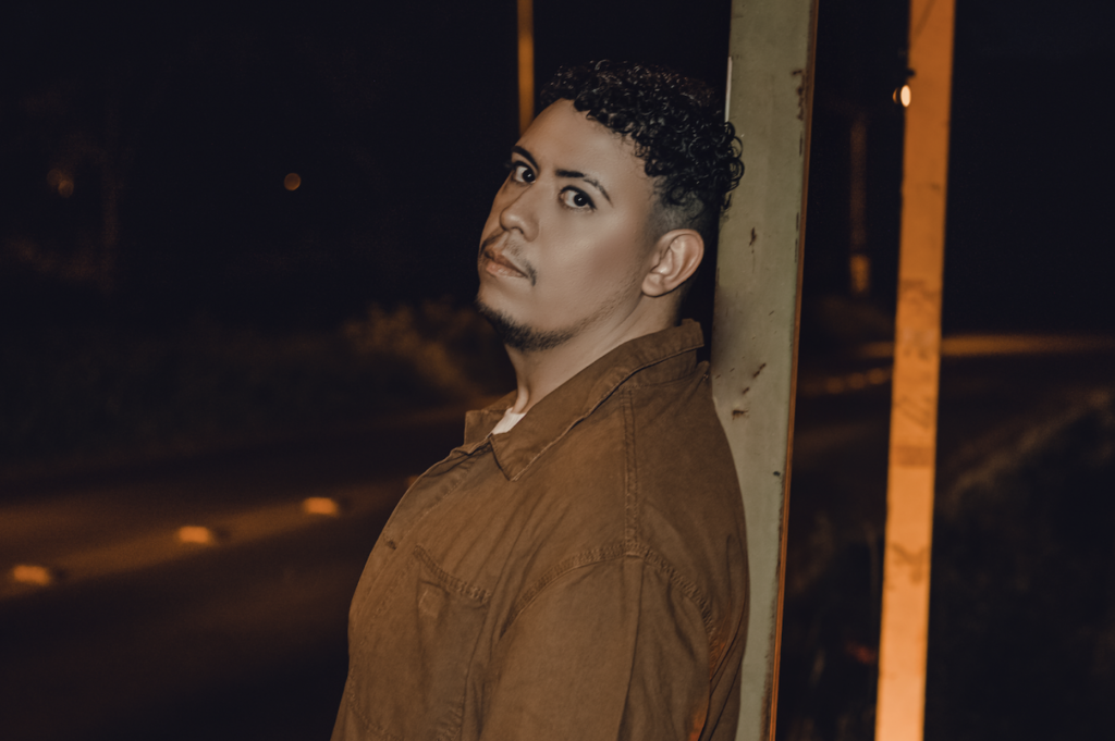 Marc Yann estreia seu novo álbum, “A Noite Mais Sombria”