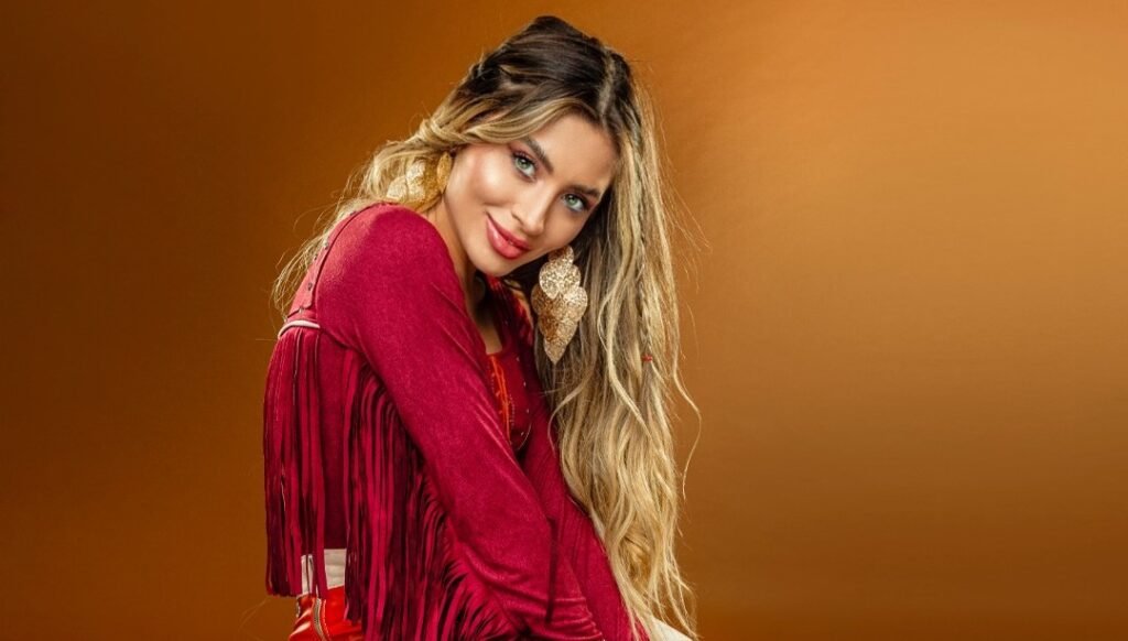 Nova voz do sertanejo, Gabi conta sobre o lançamento de primeiro álbum, "Vai Virar Moda"