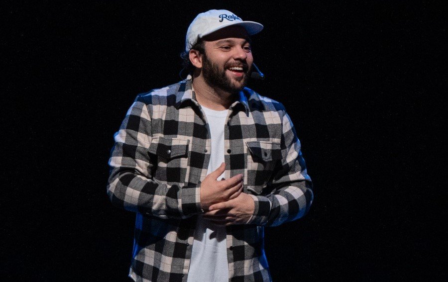 Raphael Ghanem confirma turnê europeia em 2025 após brilhar na Austrália e Londres