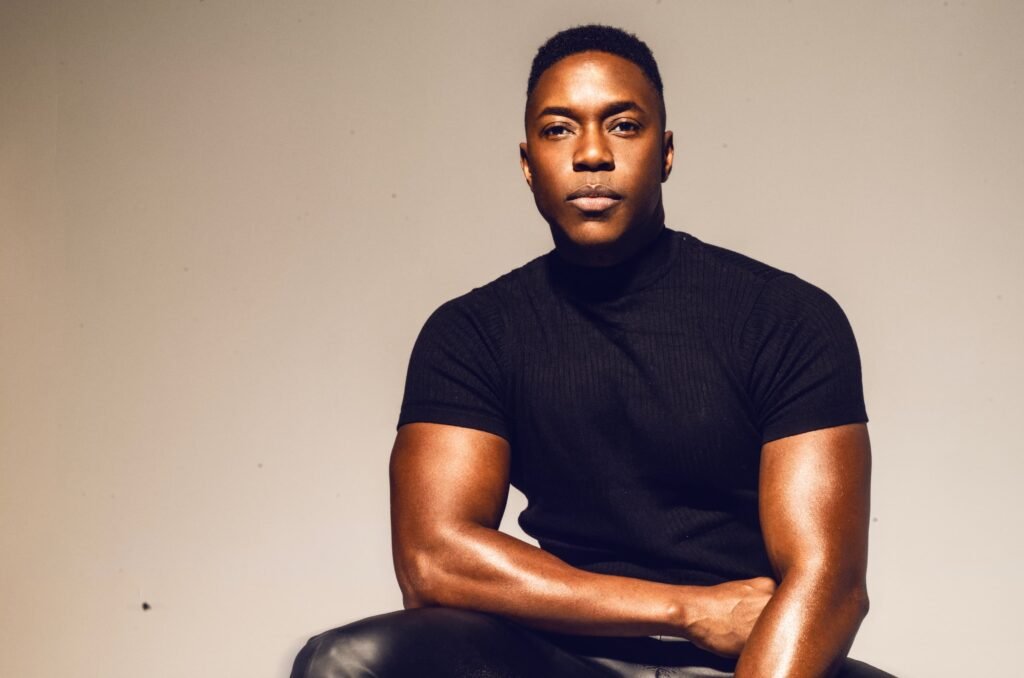 Tiago Barbosa estreia no audiovisual com a novela "Beleza Fatal"