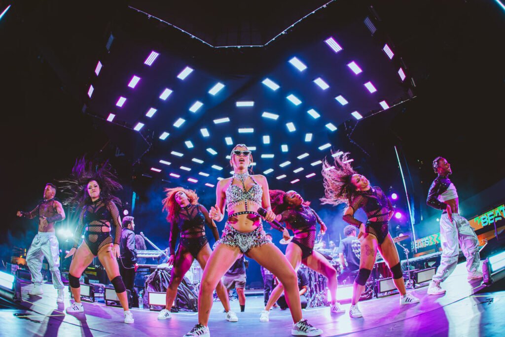 Arena Carnaval SP 2025 tem Sorriso Maroto, Silva e Anitta em fevereiro