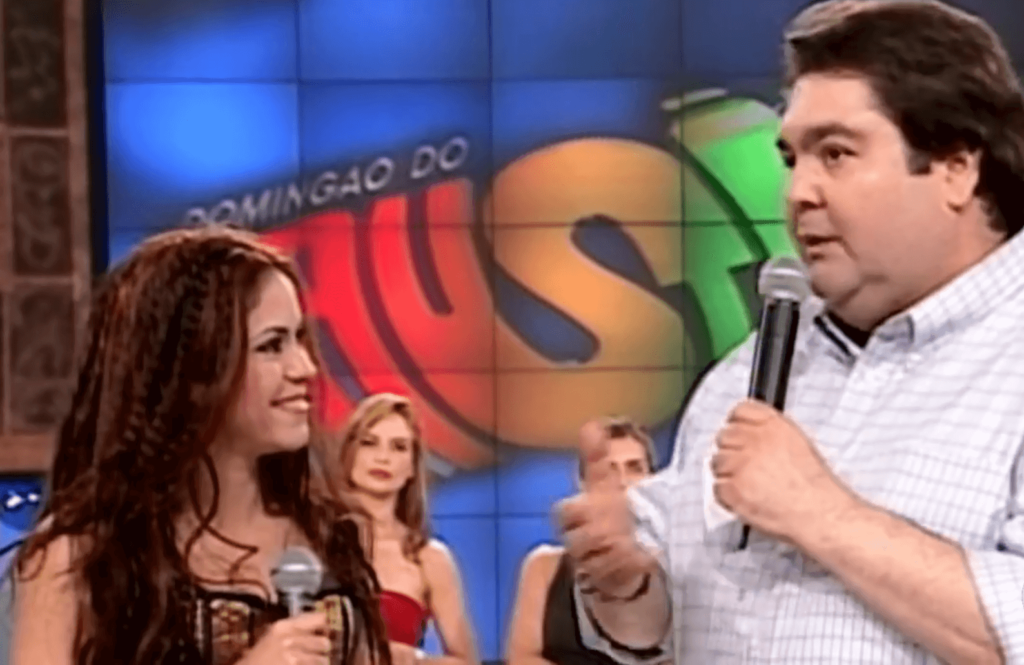 Shakira no "Domingão do Faustão" de 1999 | Foto: Reprodução