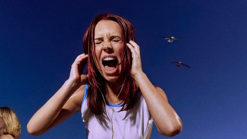 Crítica: Rose Gray, "Louder, Please"