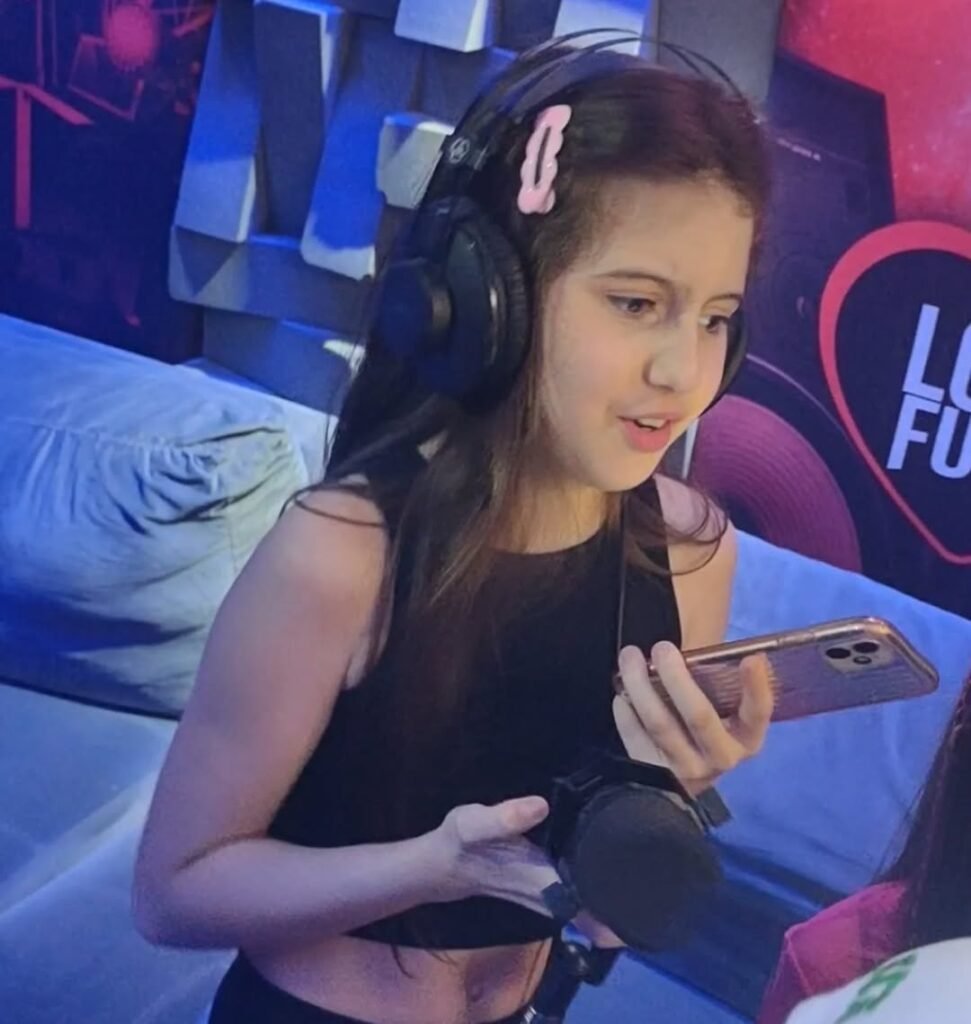 Carolina Ferreira brilha em “No Pique” e reforça nome no pop juvenil | Foto: Reprodução