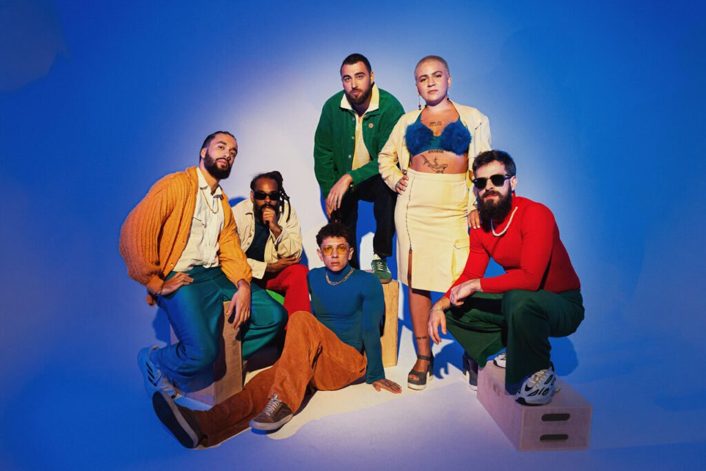 Lamparina faz esquenta de Carnaval com show em São Paulo