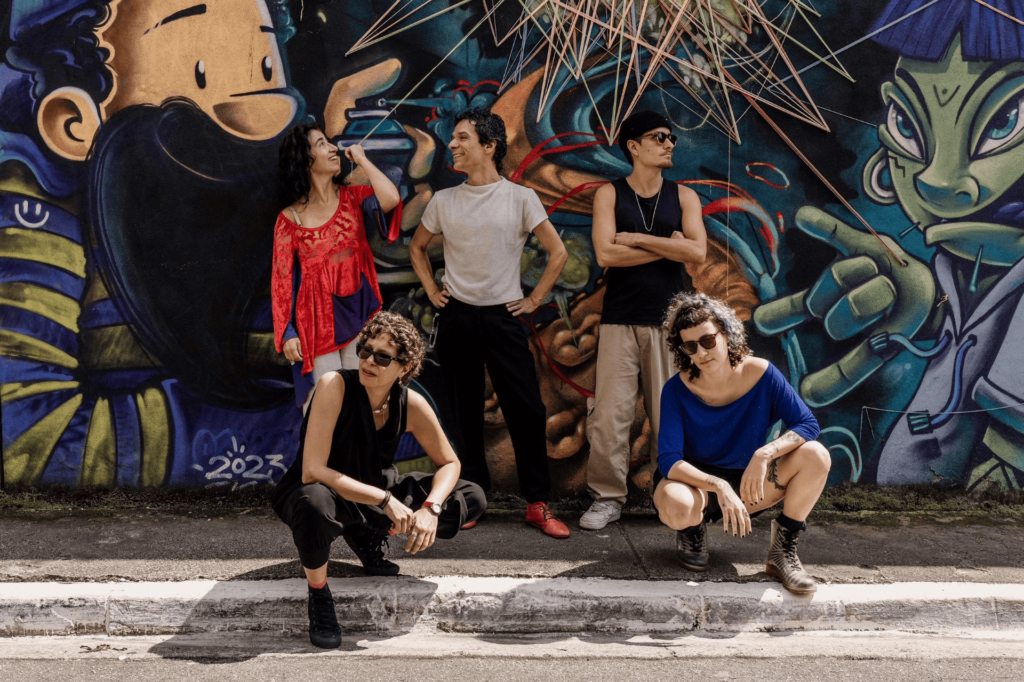 Música de Montagem lança álbum “Rua” em show no Sesc Pompeia