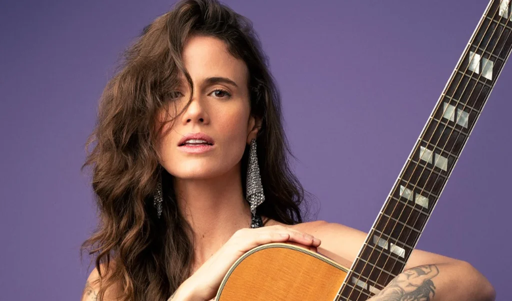 Ana Canãs vai abrir show de Alanis Morissette em Curitiba