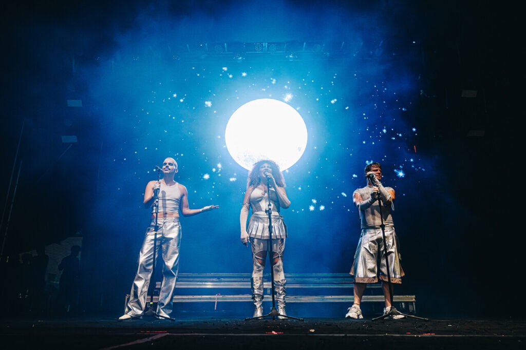 Rec-Beat 2025: Pongo, Banda UÓ e Maria Esmeralda agitam a terceira noite