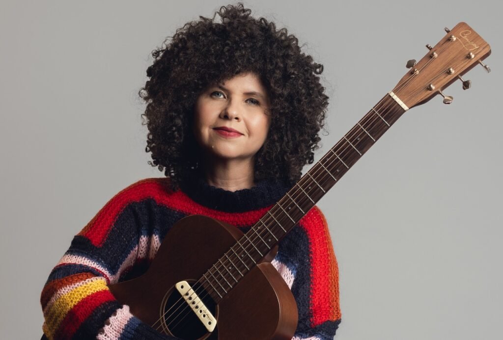 Roberta Campos convida Fernanda Takai para show especial em São Paulo