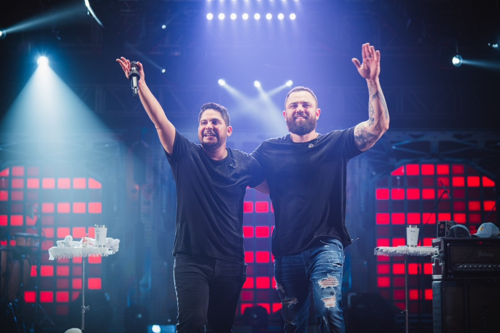 Jorge e Mateus anunciam participações especiais nos shows em São Paulo