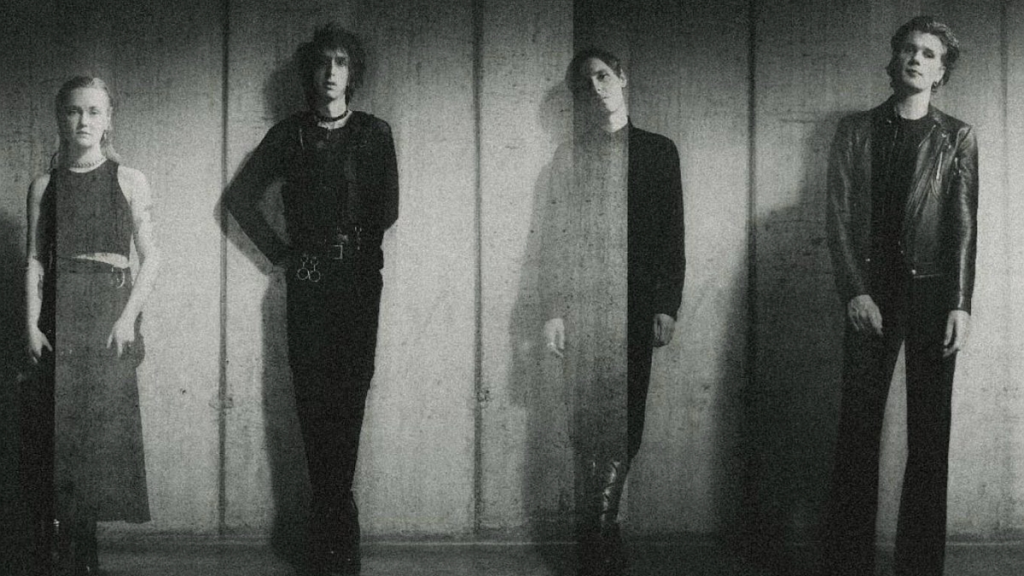 Crítica: The Horrors, "Night Life"
