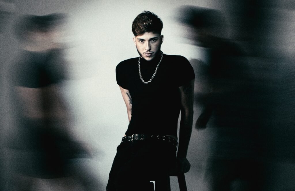 Pedro Lara canta a intensidade de ser com “Acelerado e Calmo”