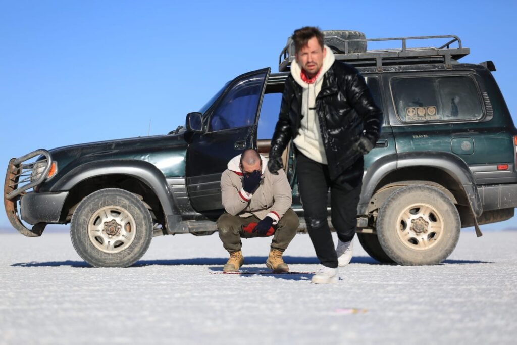 Ton Prado vive suspense no deserto em “Rage Pill”